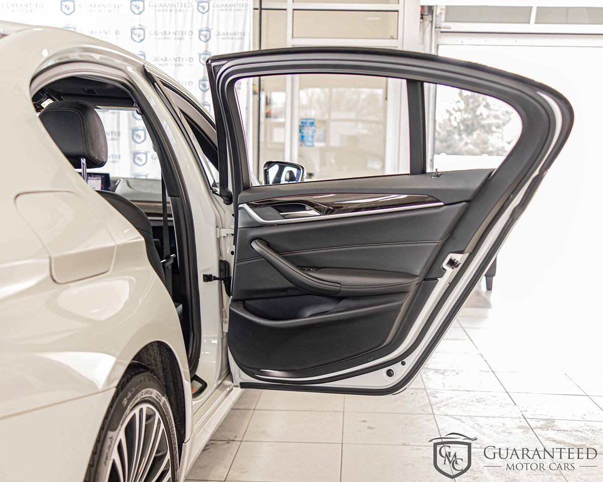 2019 BMW 540I - Image 39