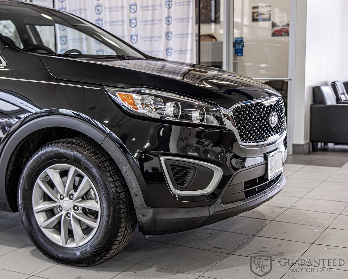 2017 KIA SORENTO - Image 4