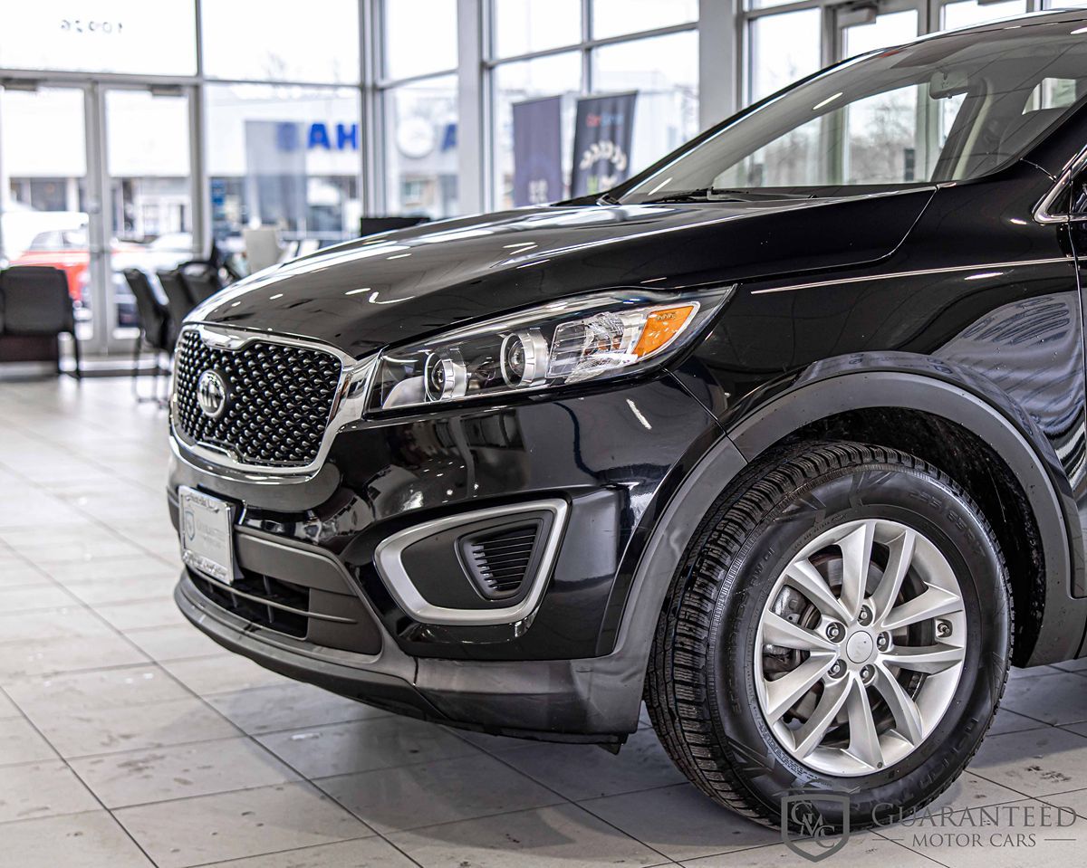2017 KIA SORENTO - Image 5