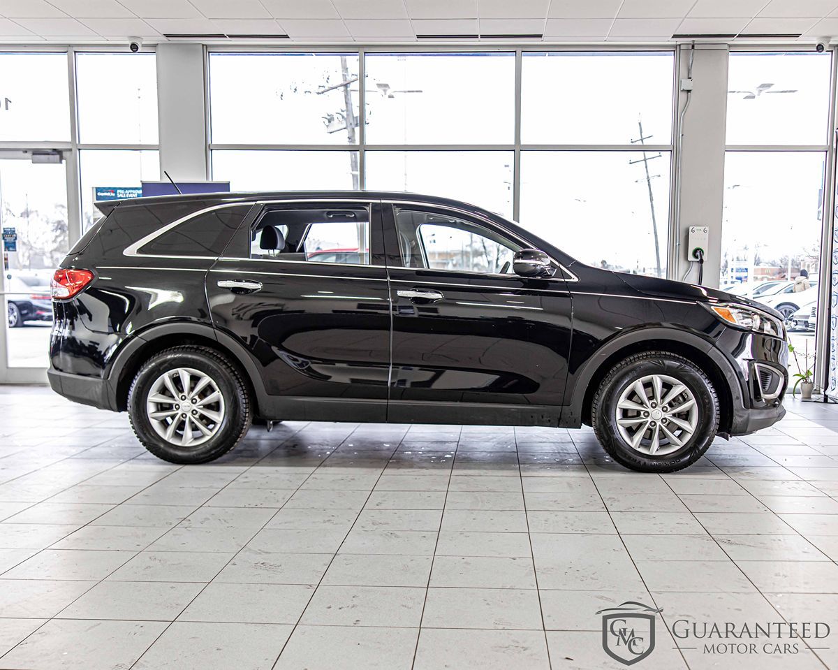 2017 KIA SORENTO - Image 9