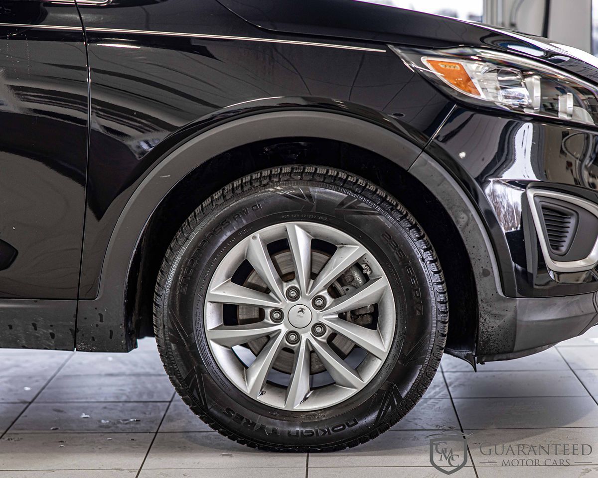 2017 KIA SORENTO - Image 11