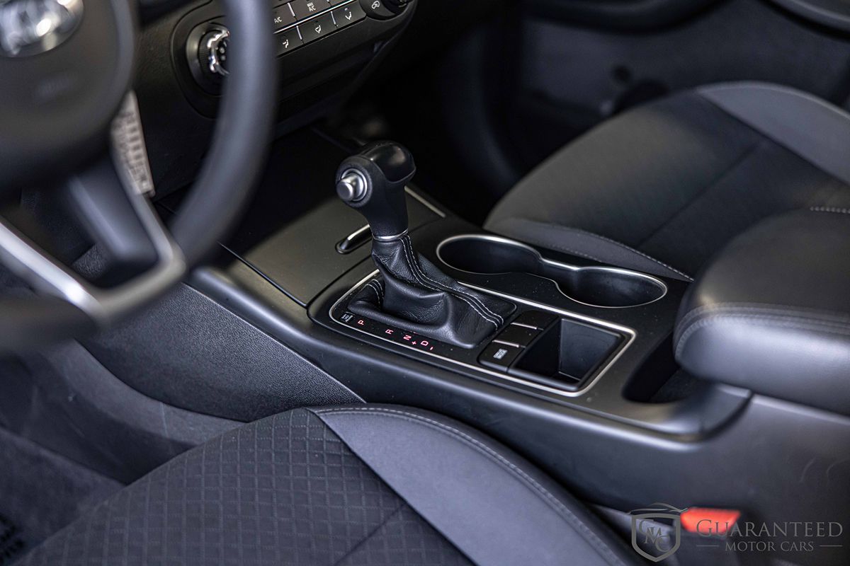 2017 KIA SORENTO - Image 20