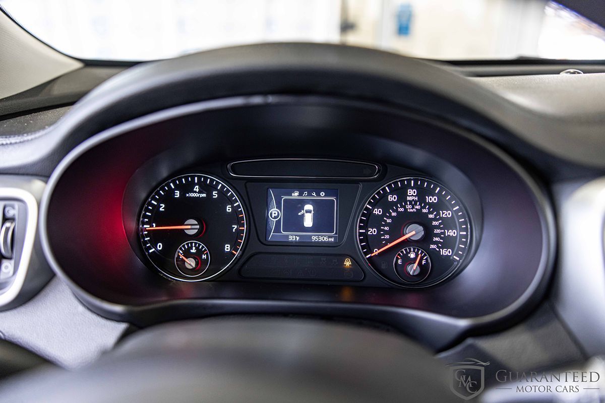 2017 KIA SORENTO - Image 22