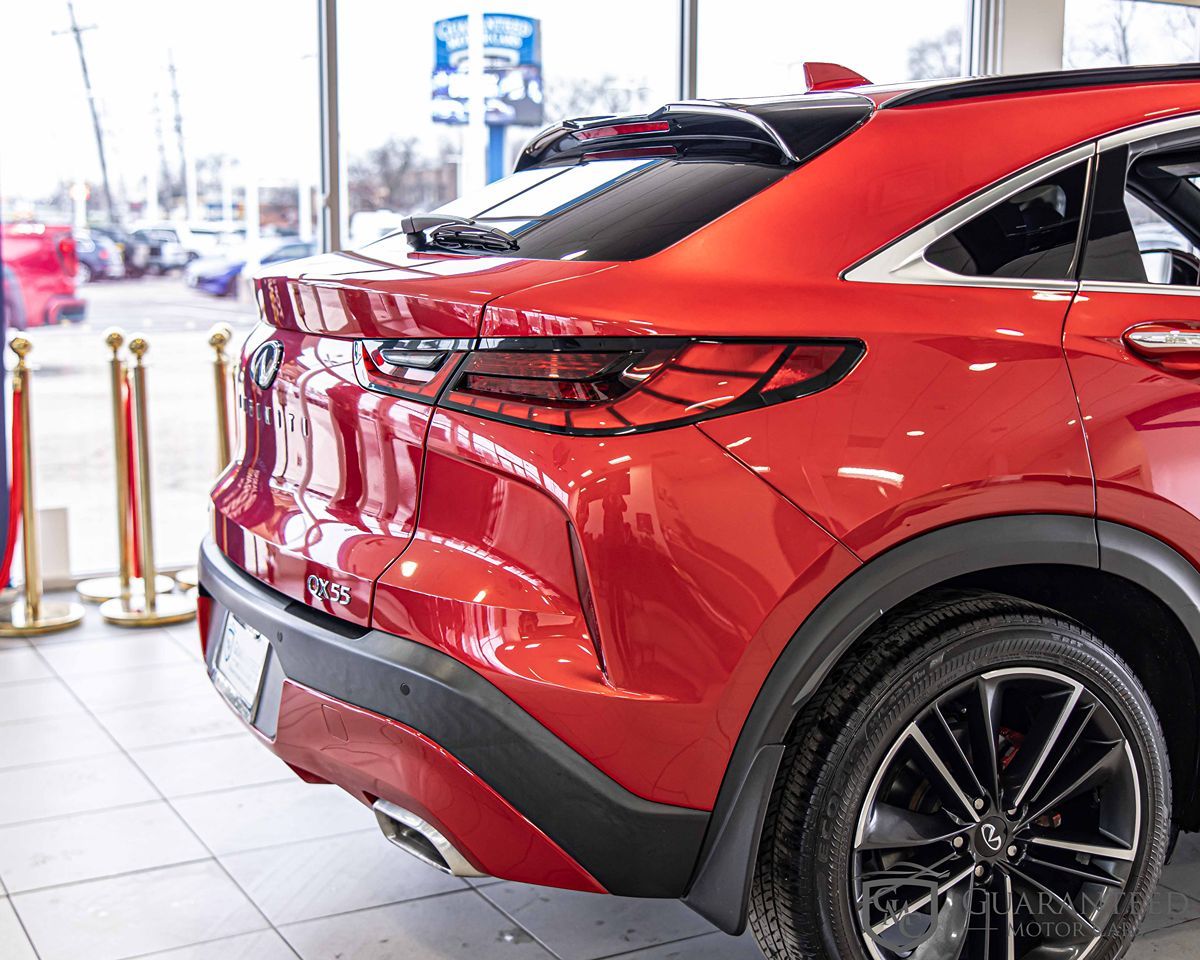 2022 INFINITI QX55 - Image 12