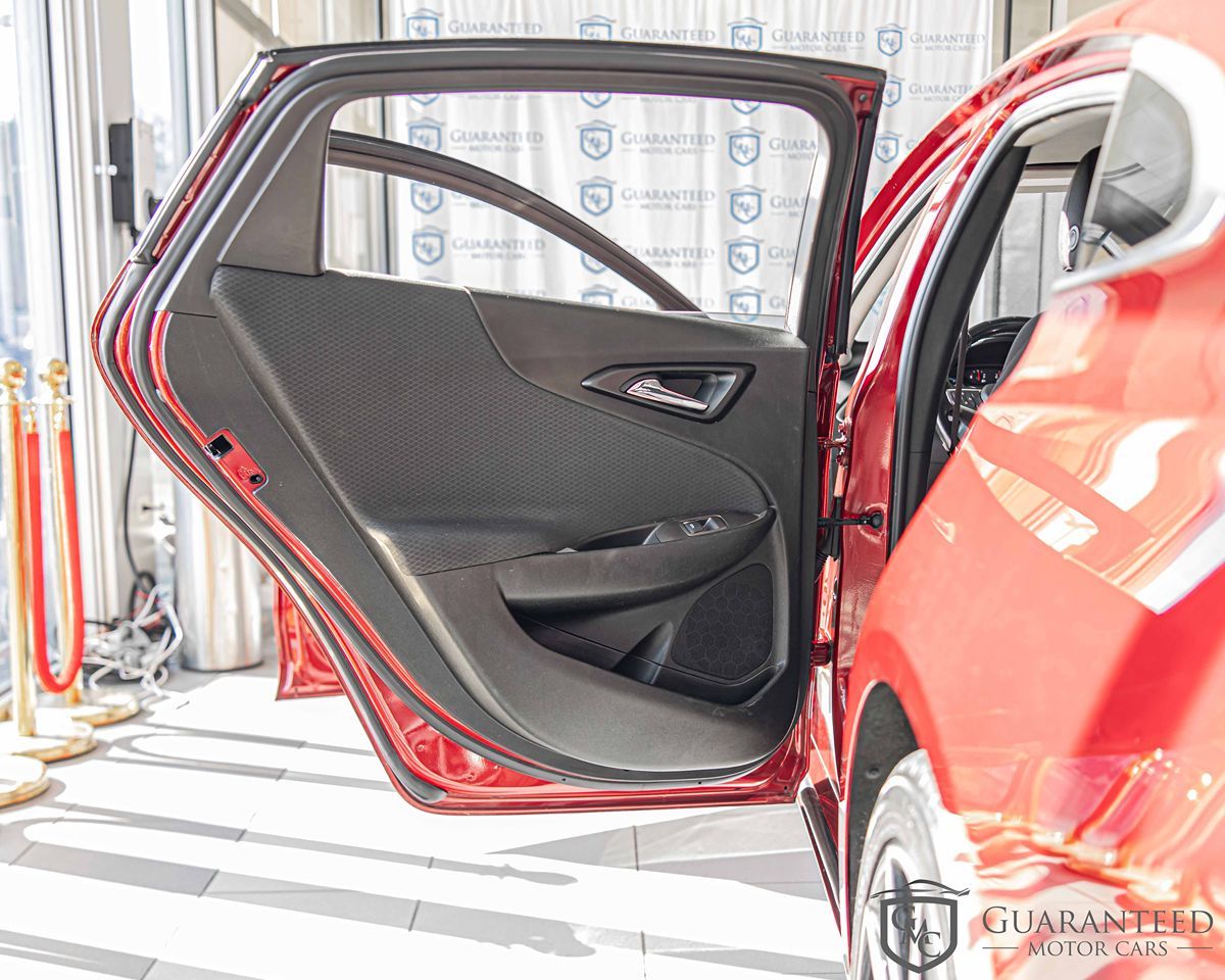 2021 CHEVROLET MALIBU - Image 33