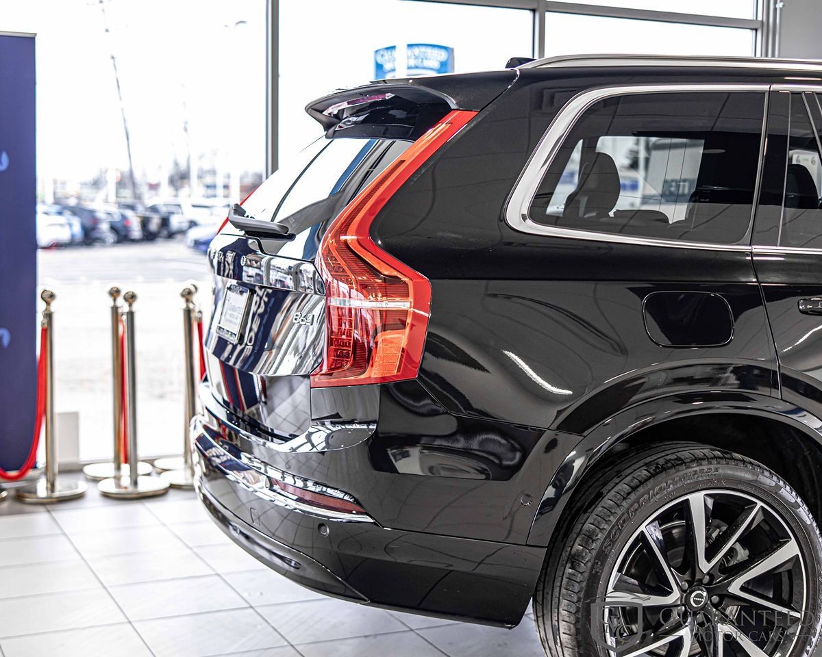 2023 VOLVO XC90 - Image 12