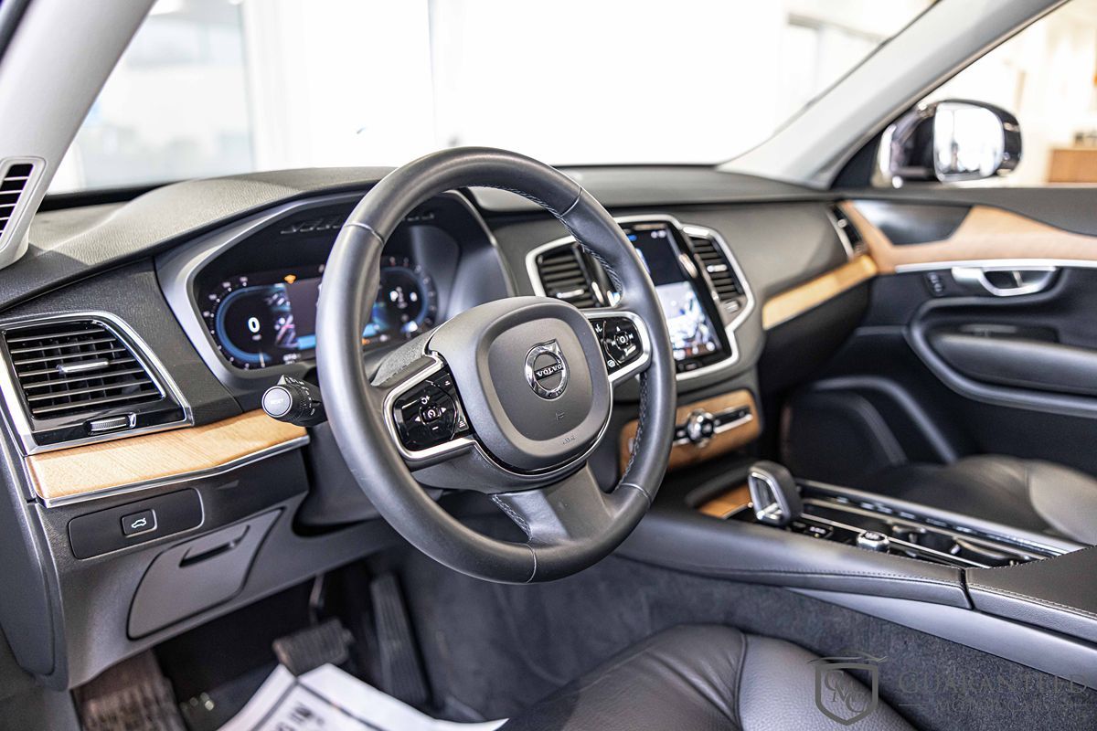 2023 VOLVO XC90 - Image 21