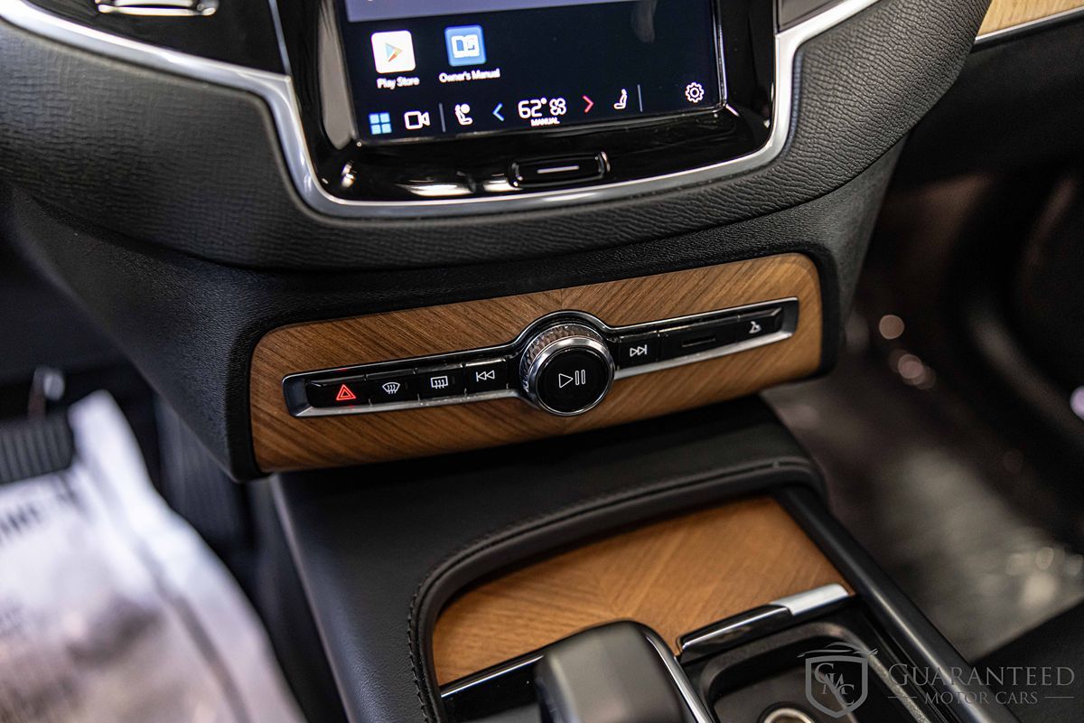 2023 VOLVO XC90 - Image 28