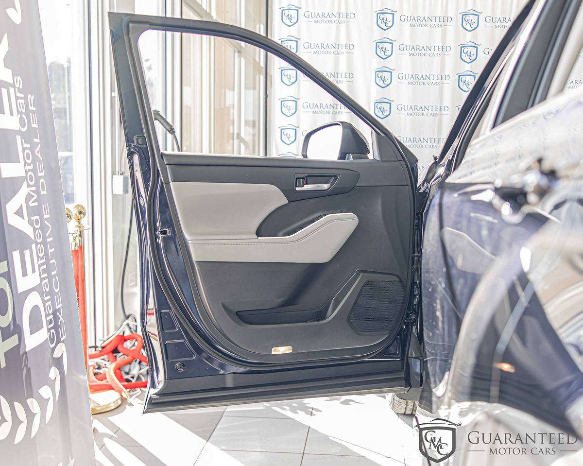 2021 TOYOTA HIGHLANDER - Image 32