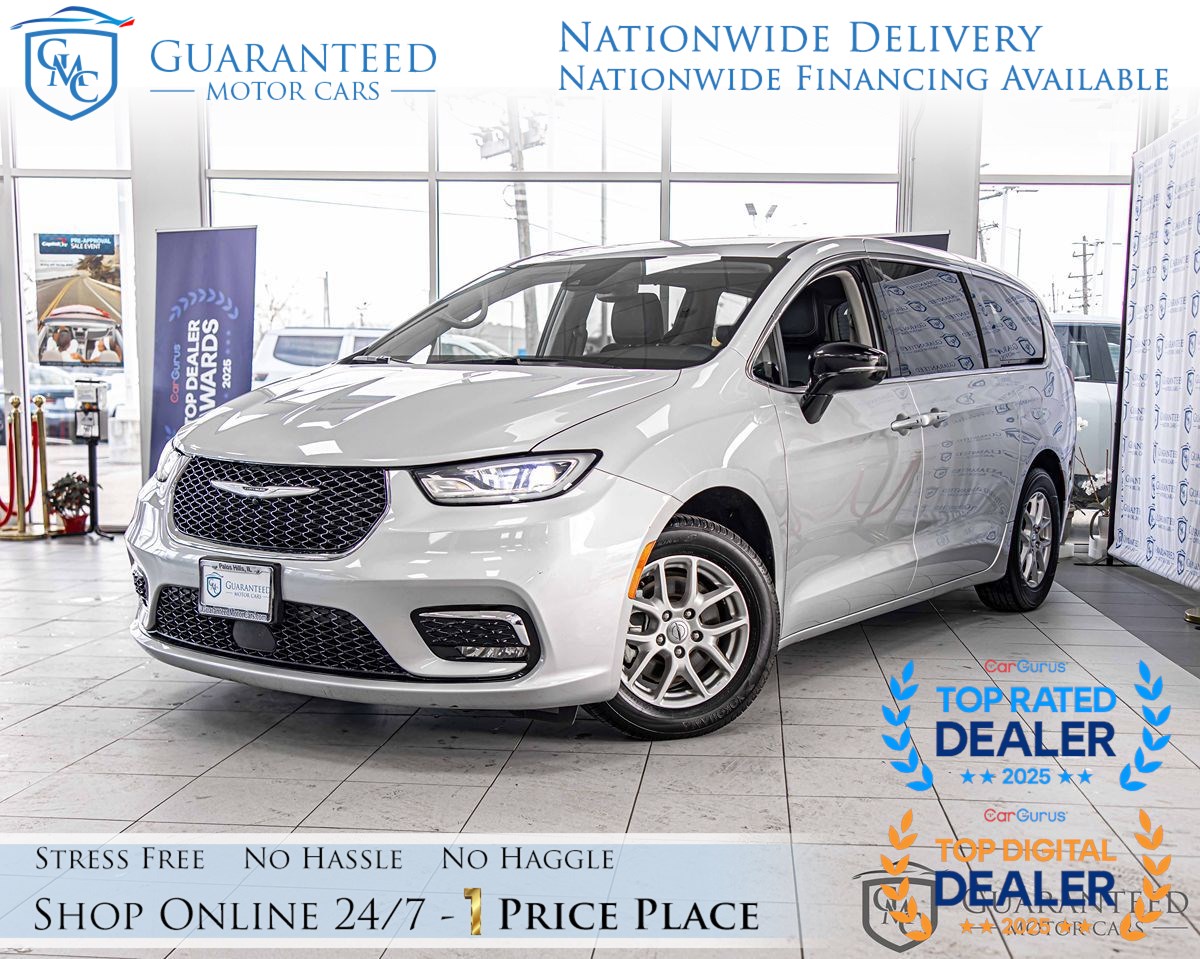 2024 Chrysler Pacifica Touring L's photo