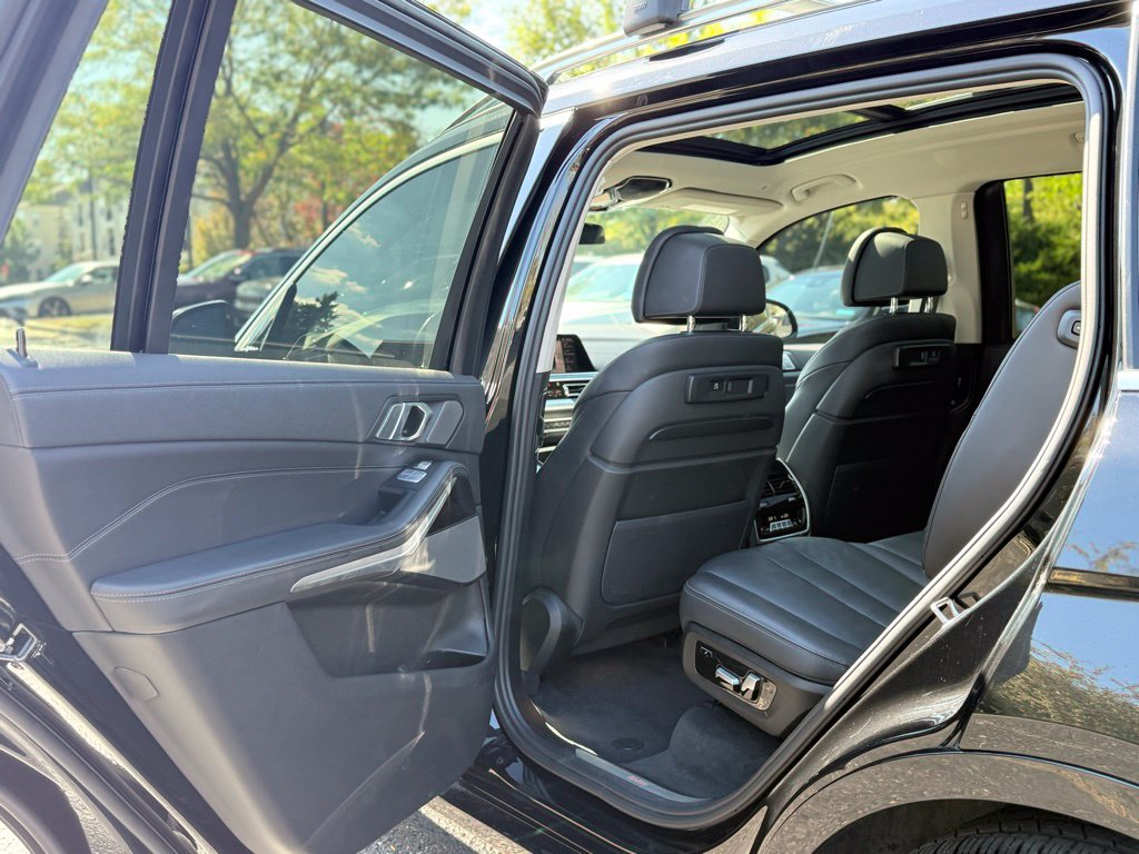 2021 BMW X7 40i - Photo 21