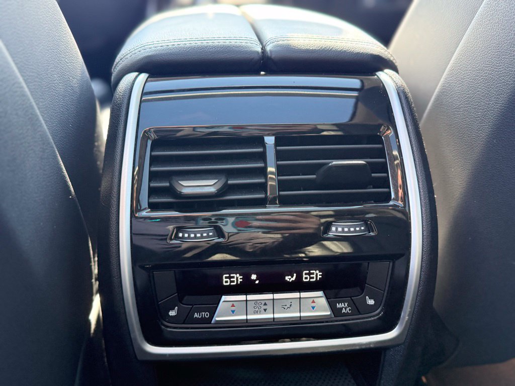 2021 BMW X7 40i - Photo 22