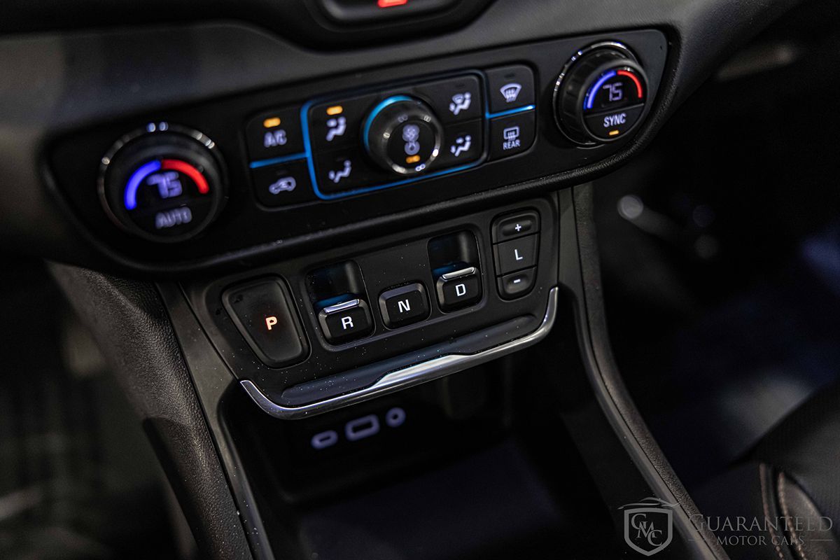 2019 GMC TERRAIN - Image 30
