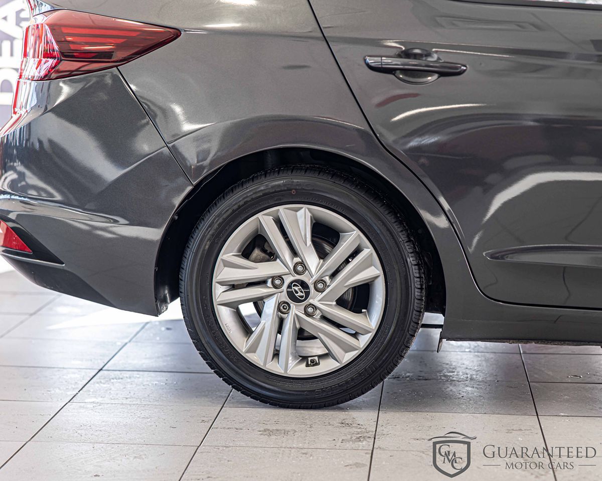 2020 HYUNDAI ELANTRA - Image 10