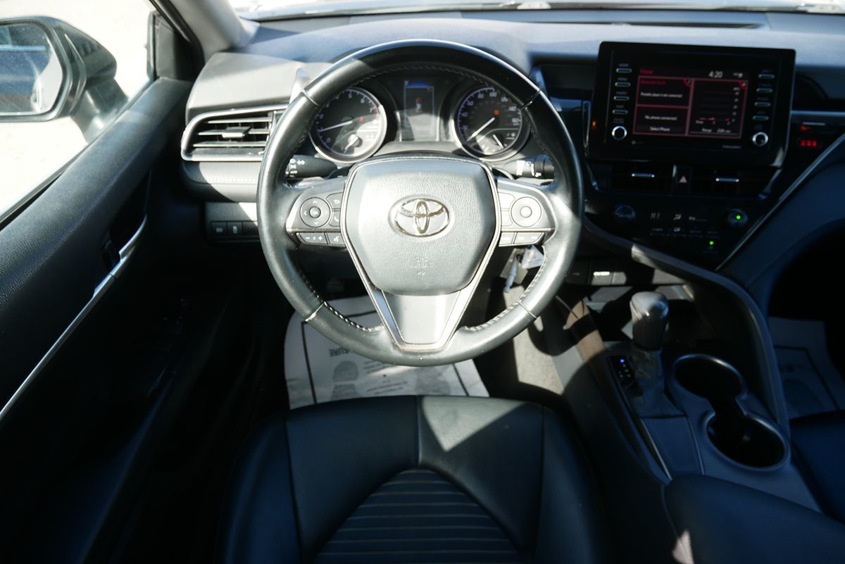 2021 Toyota Camry SE photo 16