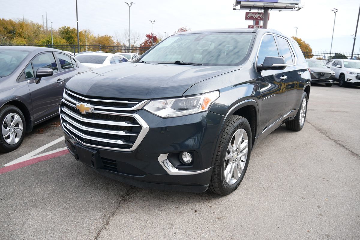 2020 Chevrolet Traverse High Country photo 2