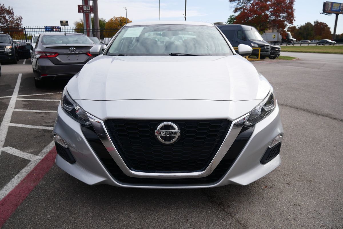 2020 Nissan Altima S photo 8