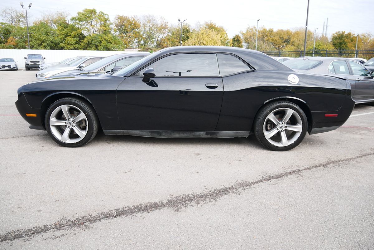 2014 Dodge Challenger R/T photo 7