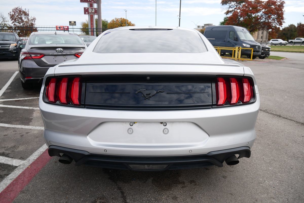 2018 Ford Mustang EcoBoost photo 5