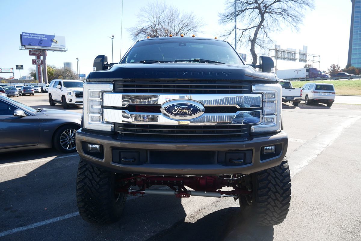 2017 Ford F-350 Super Duty King Ranch photo 8