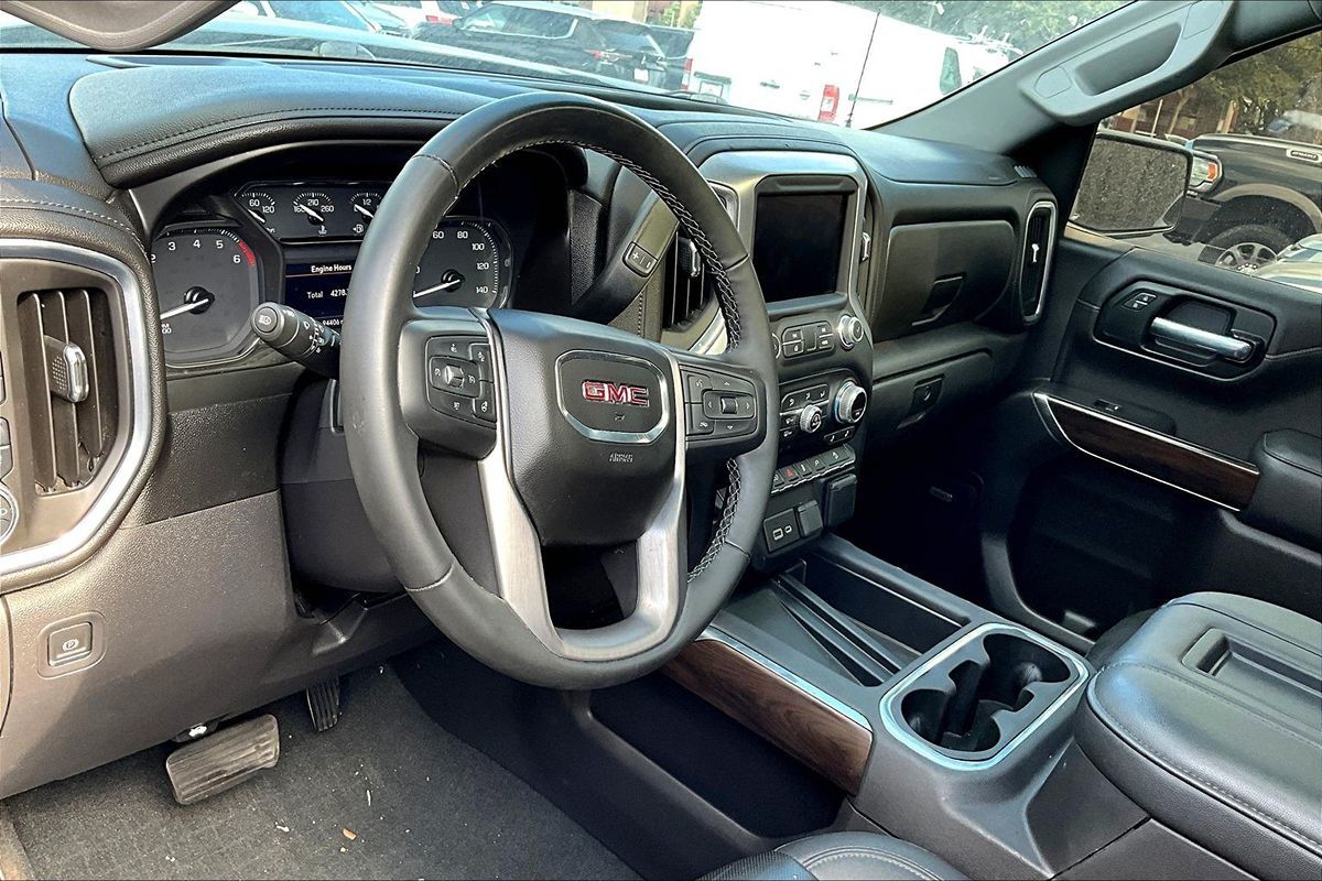 2021 GMC Sierra 1500 SLT - Photo 3