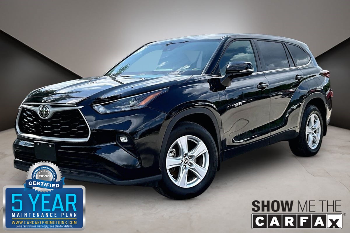 2024 Toyota Highlander LE AWD's photo