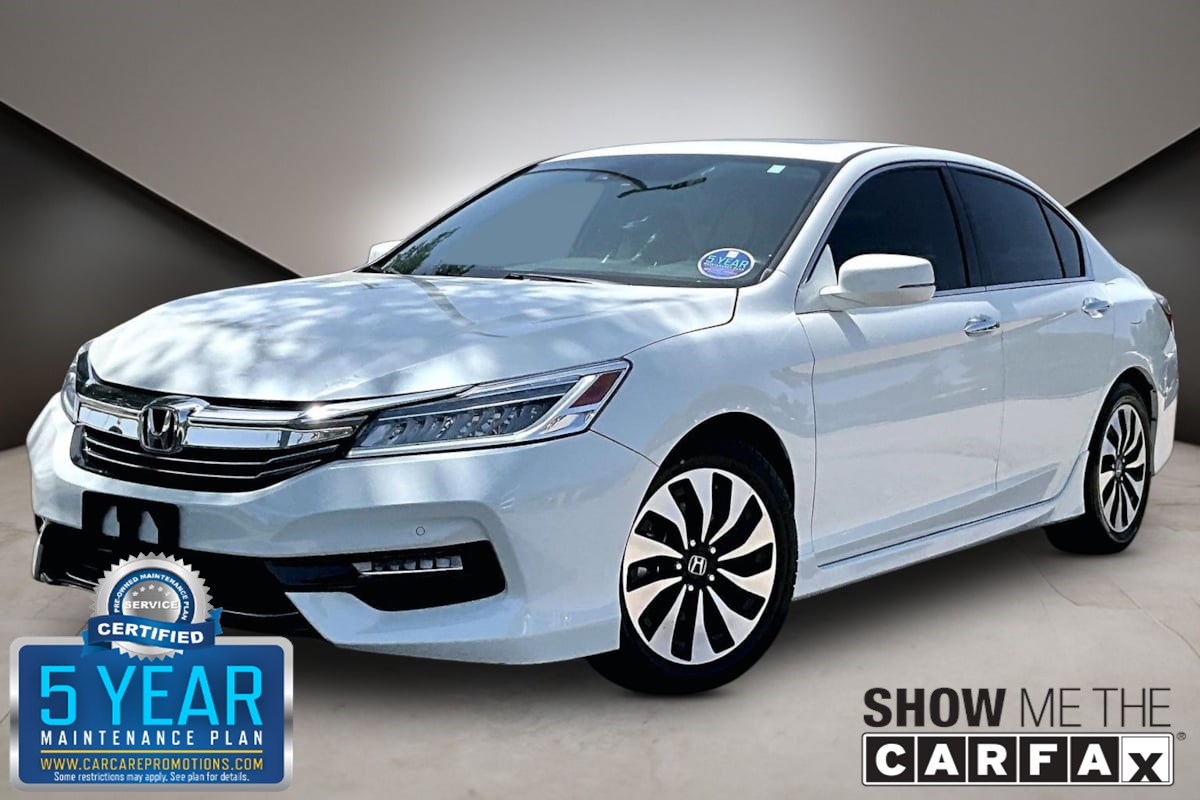 2017 Honda Accord Hybrid Touring's photo