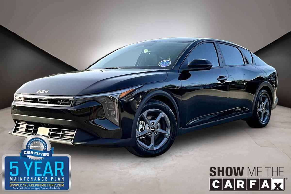 2025 Kia K4 LXS AT's photo