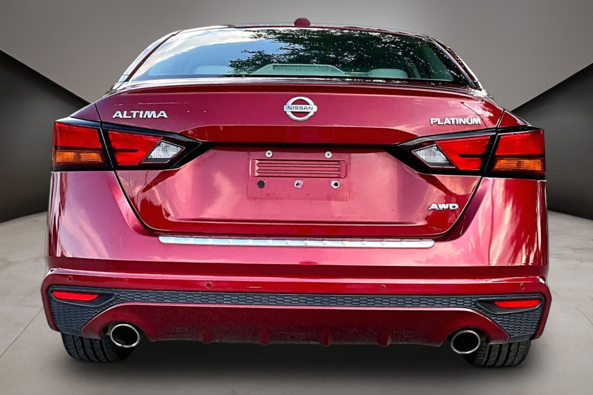Nissan Altima photo 5
