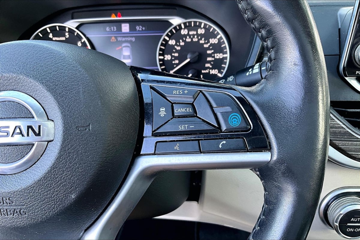 2021 Nissan Altima Platinum - Photo 11