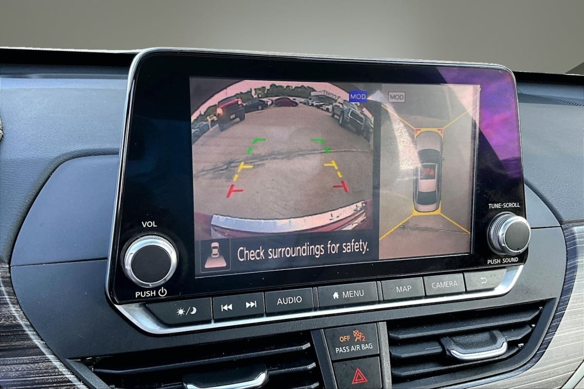 2021 Nissan Altima Platinum - Photo 13
