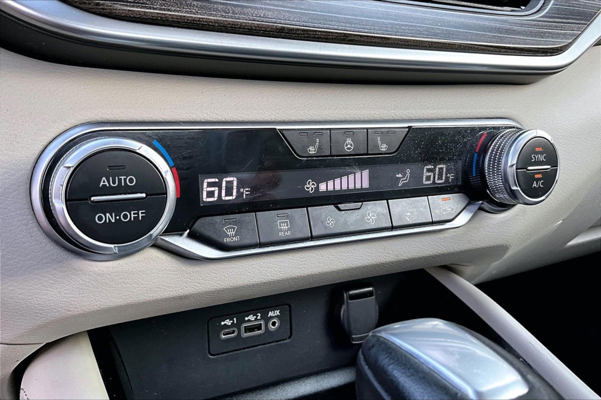 Nissan Altima photo 14