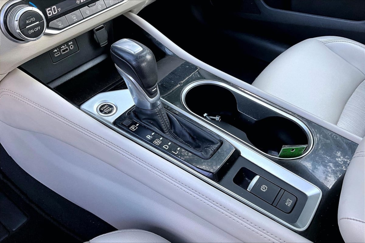 2021 Nissan Altima Platinum - Photo 17