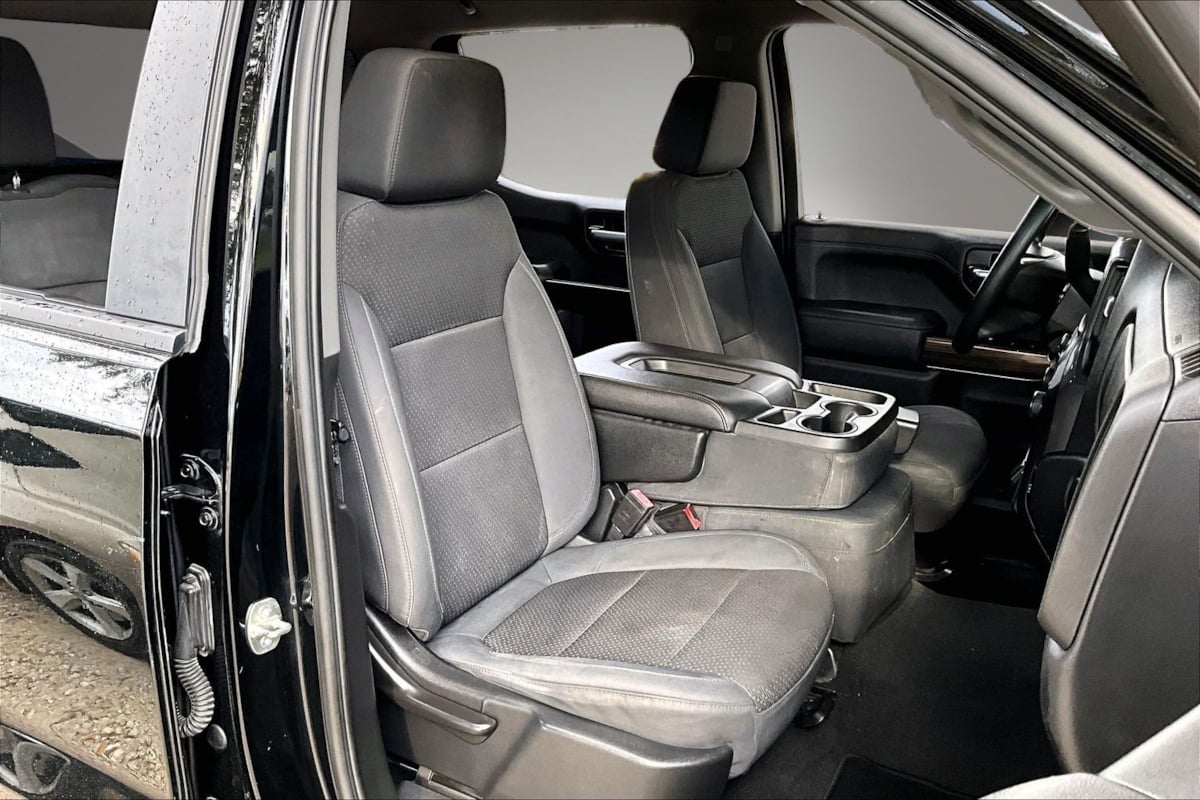 Chevrolet Silverado photo 28