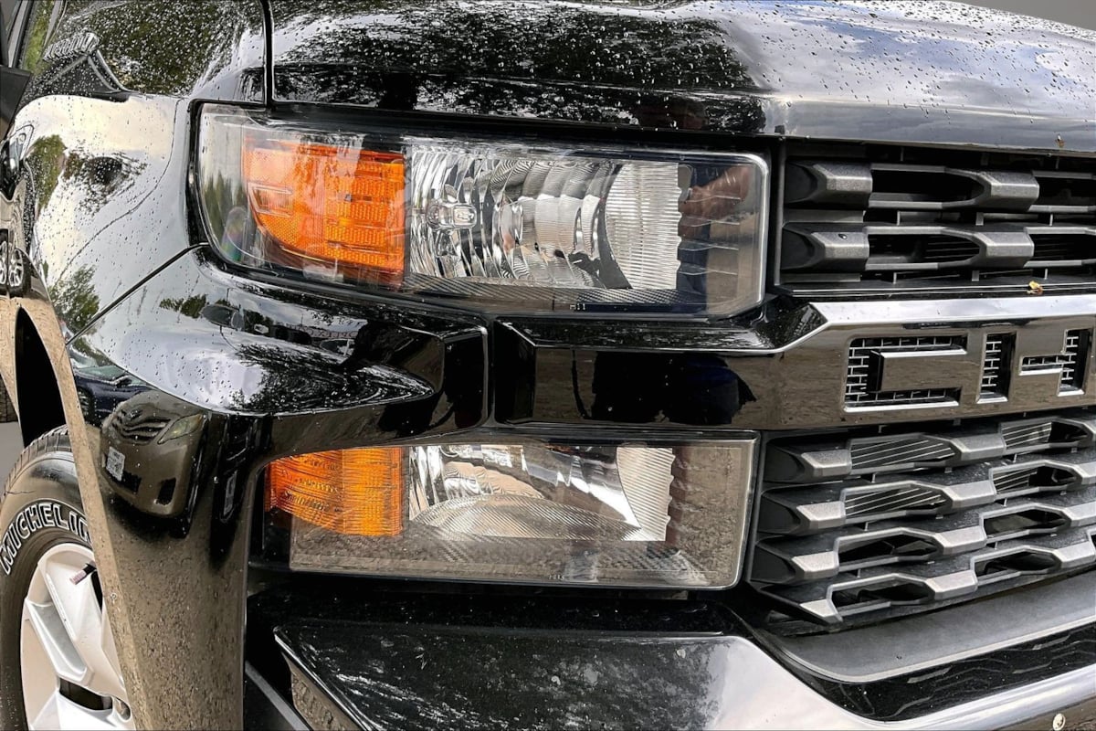Chevrolet Silverado photo 29