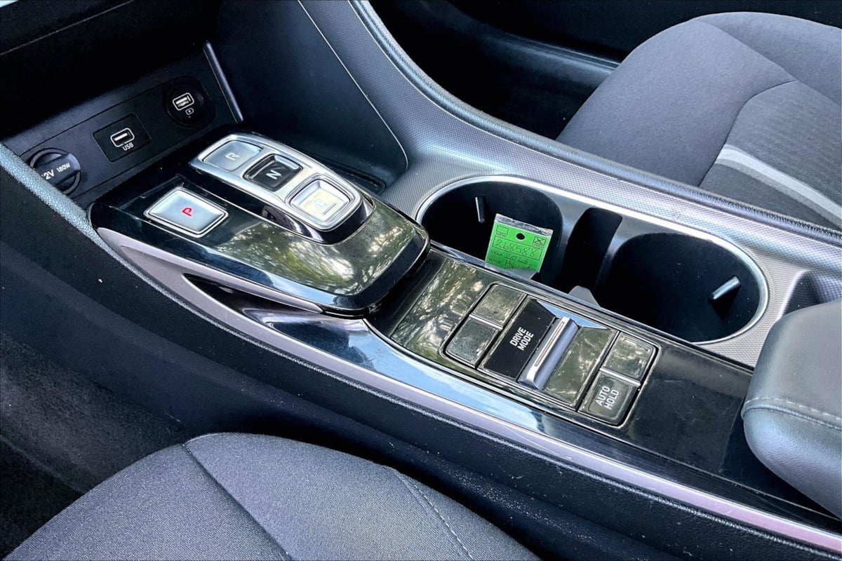 Hyundai Sonata photo 17