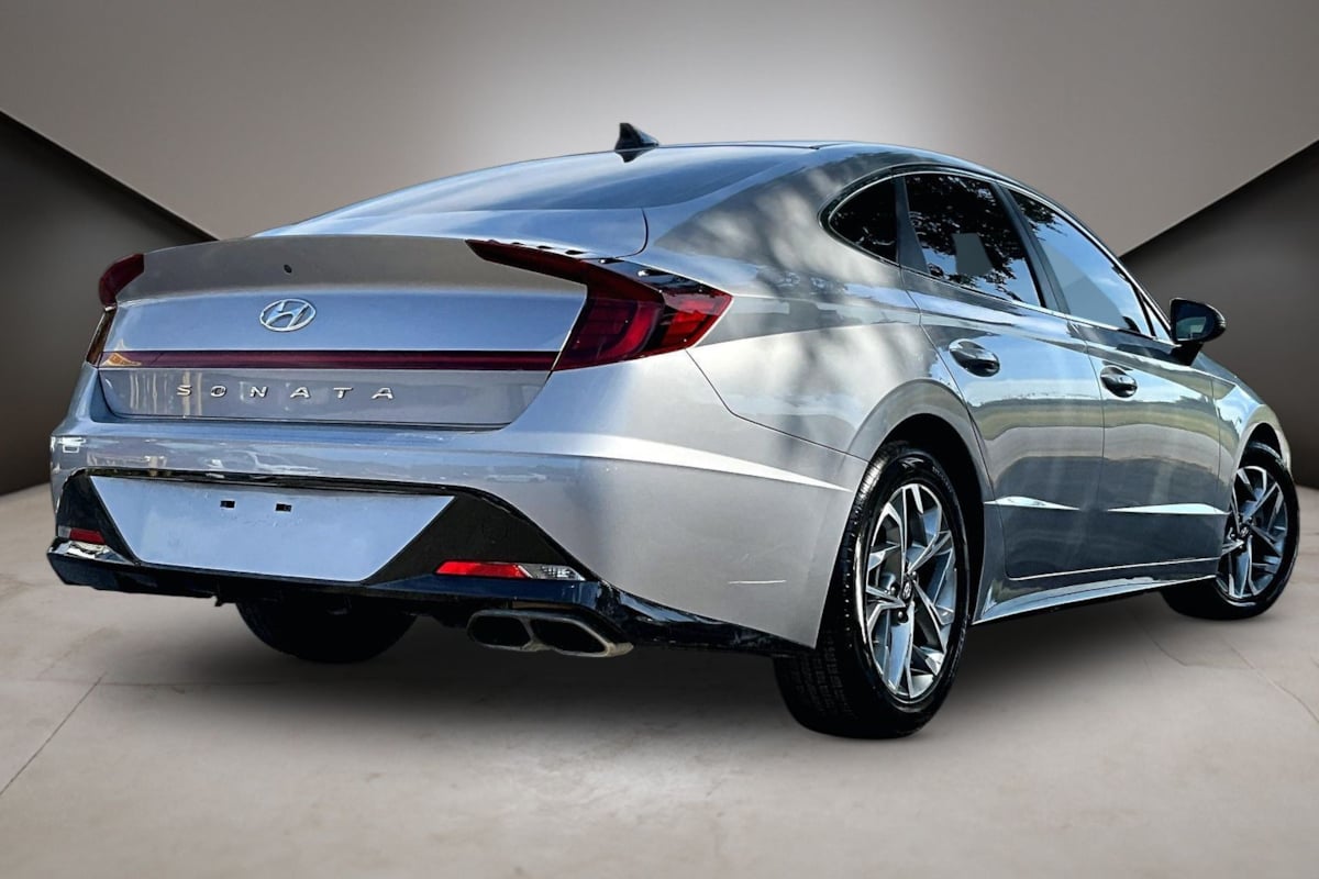 Hyundai Sonata photo 6