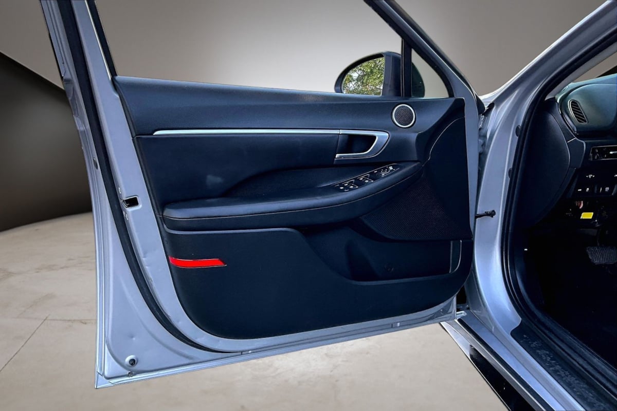 Hyundai Sonata photo 19