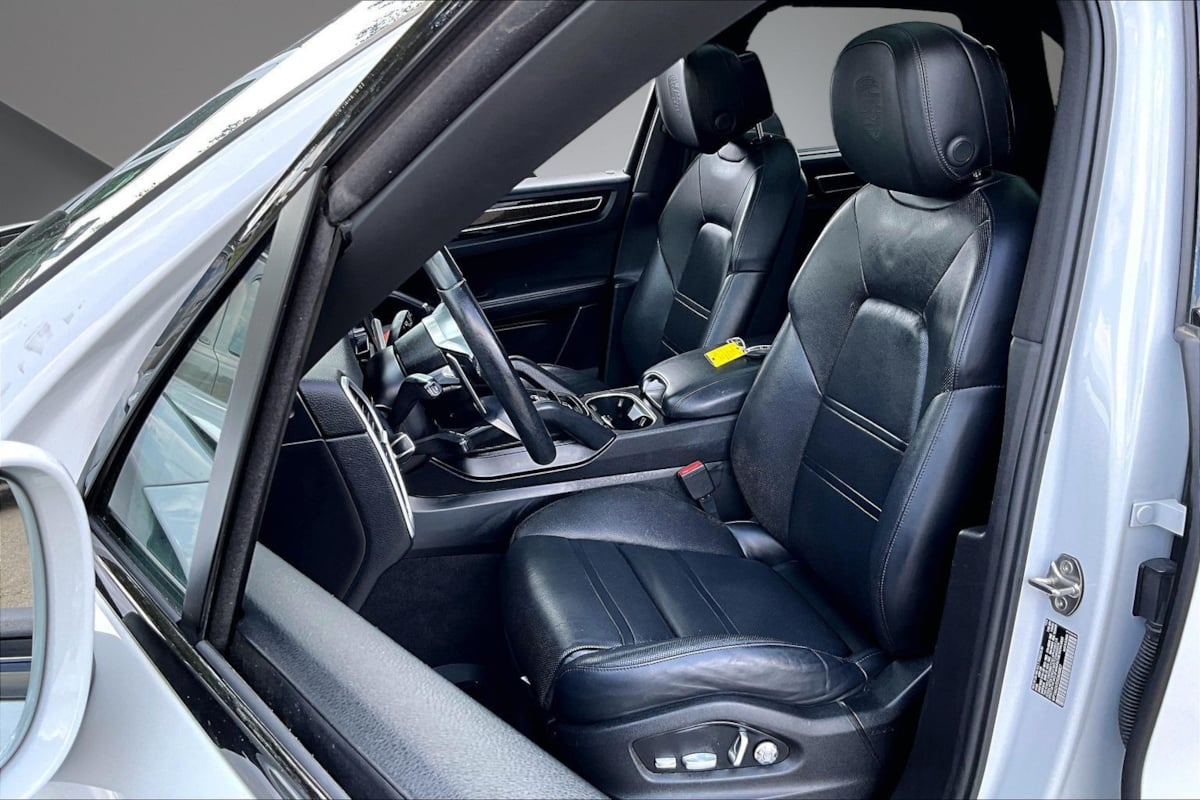 Porsche Cayenne photo 20