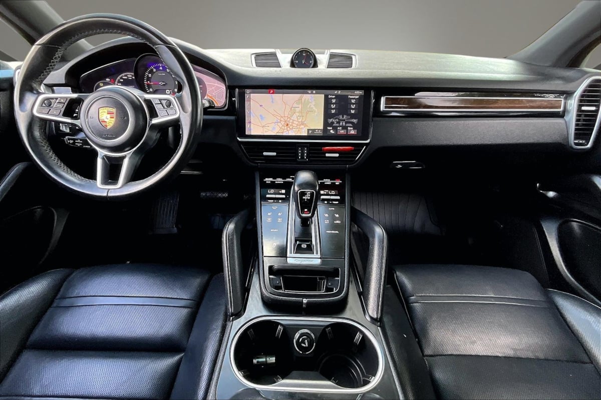 Porsche Cayenne photo 7