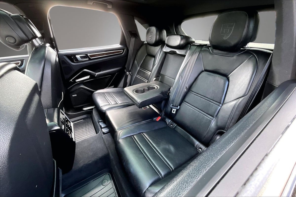 Porsche Cayenne photo 21
