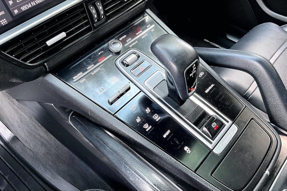 Porsche Cayenne photo 17