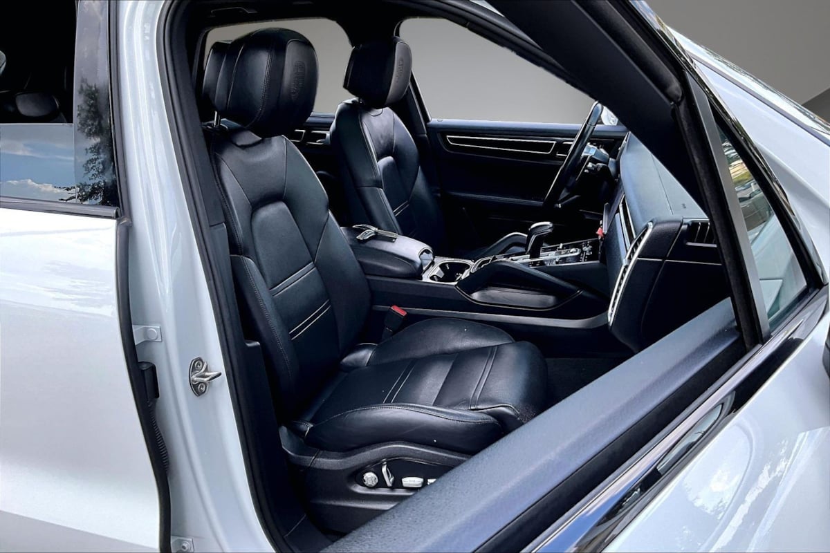 Porsche Cayenne photo 29