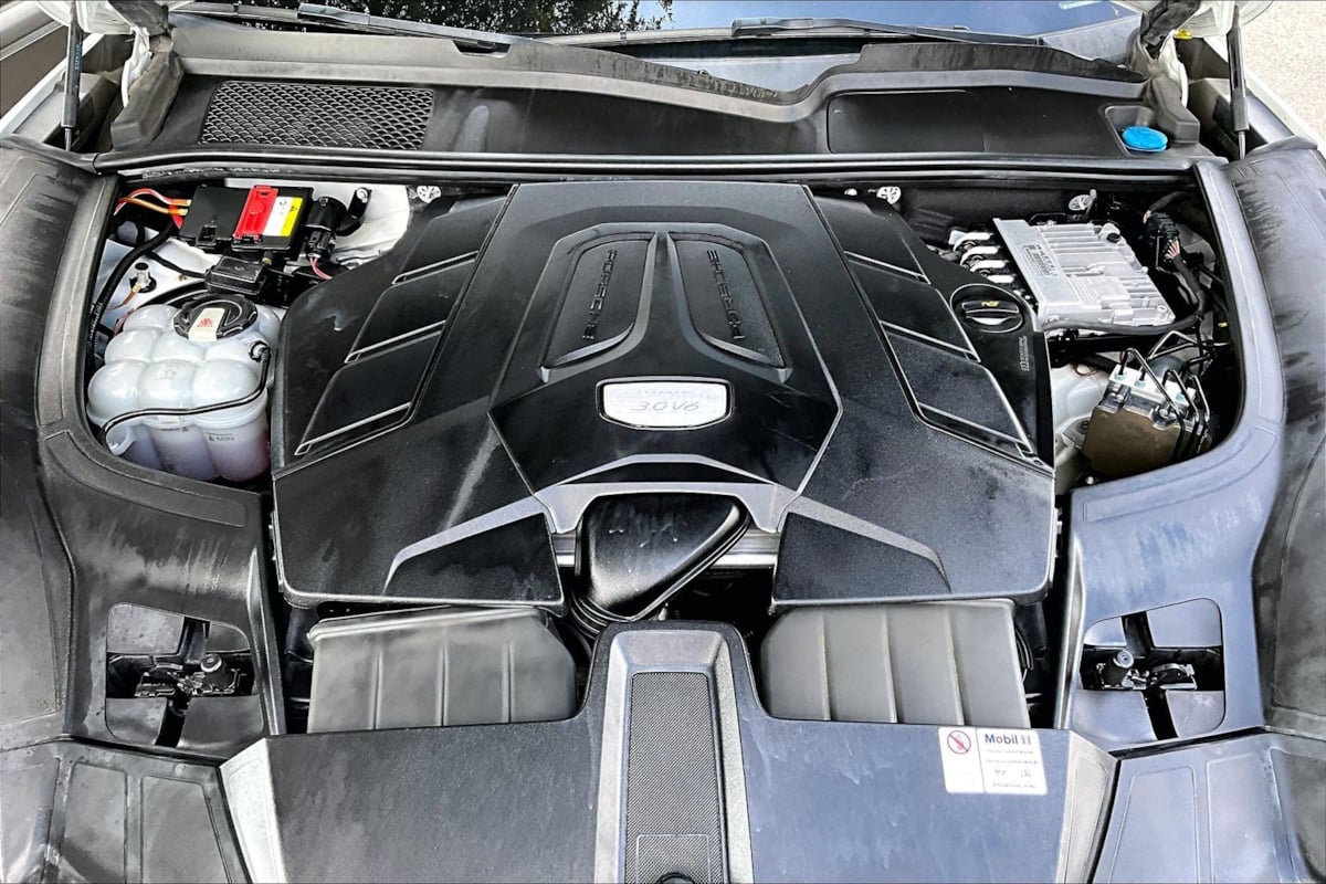 Porsche Cayenne photo 30
