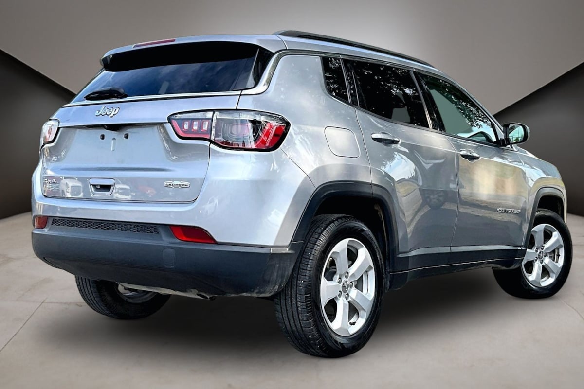 Jeep Compass photo 6