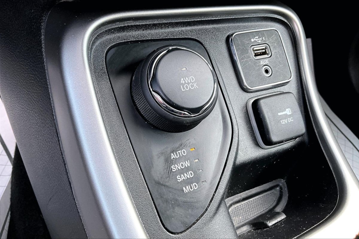 Jeep Compass photo 35