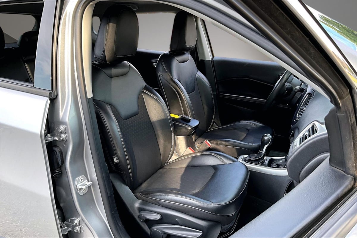 Jeep Compass photo 29