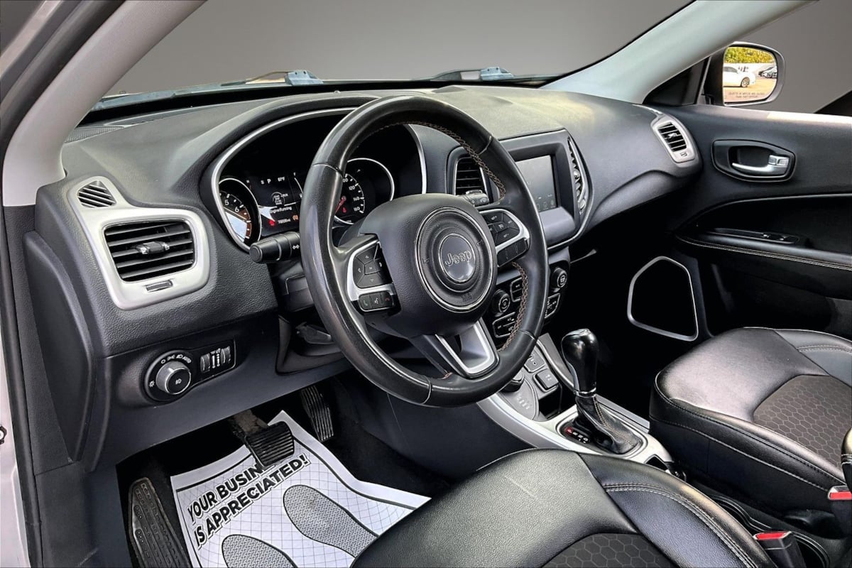 Jeep Compass photo 16