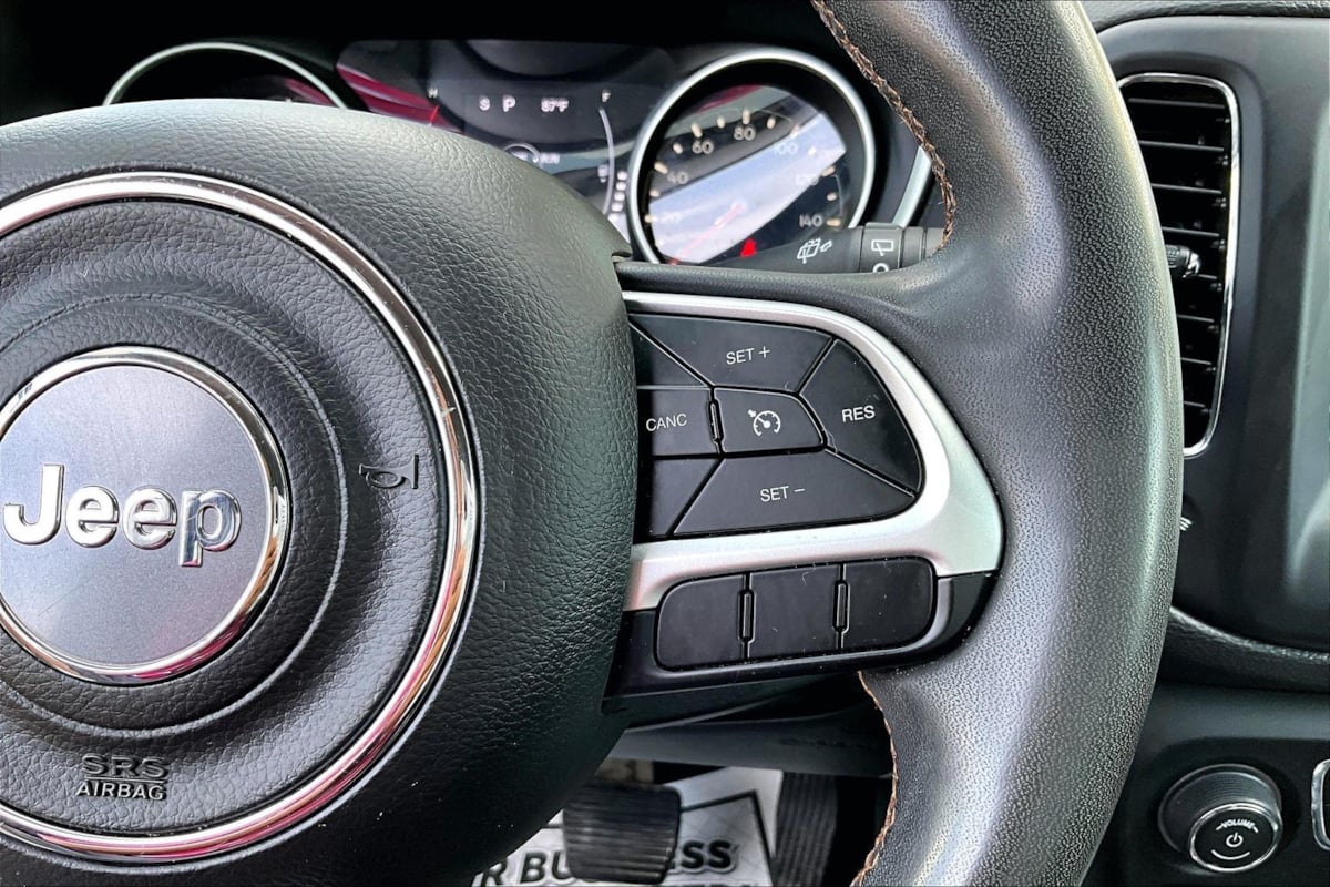 Jeep Compass photo 11