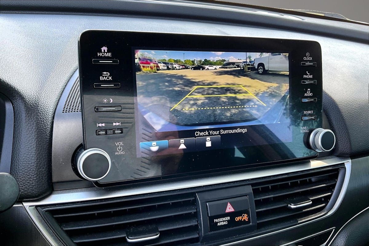 Honda Accord photo 13